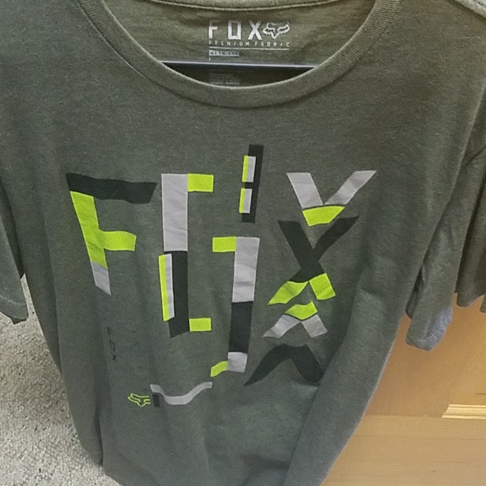Large fox racing shirt